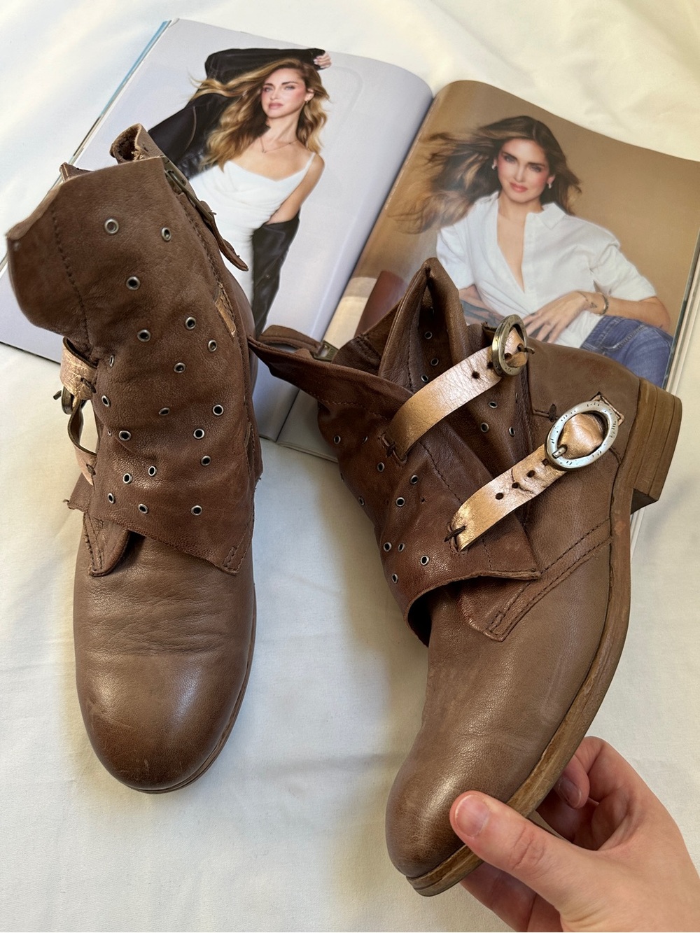 Brown Women's Ankle Boots / Avant-garde / Italian style